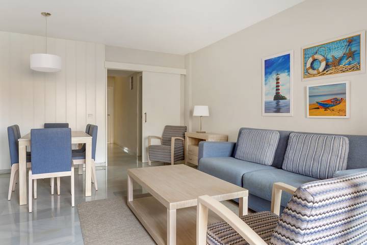 Apartamento para 6 personas, con balcón/terraza y sauna además de balcón y piscina en El Faro