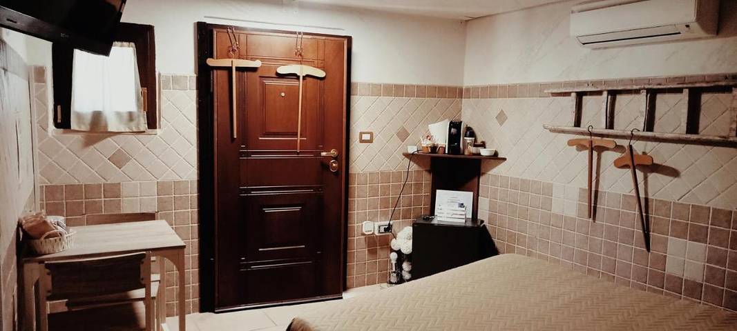Chambre d’hôte pour 2 personnes, avec terrasse à Santeramo in Colle - 2