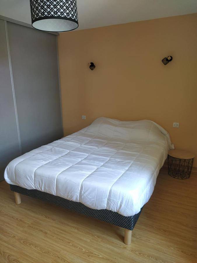 Location de vacances pour 10 personnes, avec jardin à Lédergues - 2