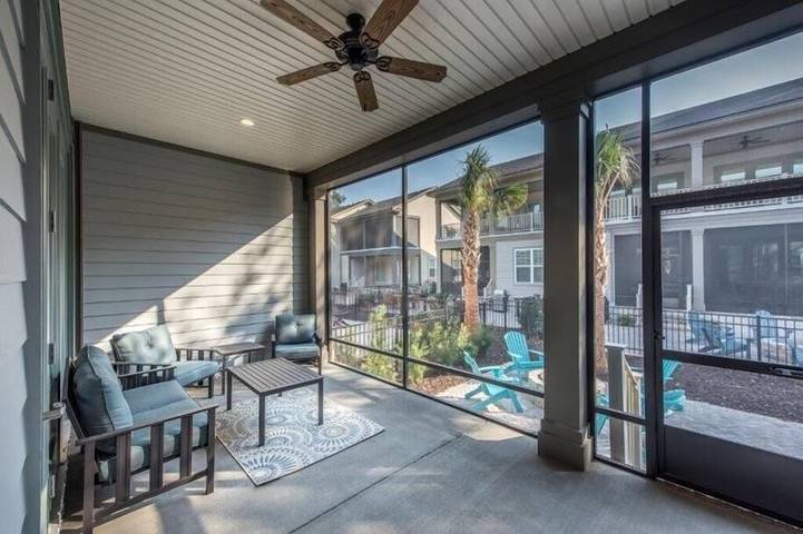 Vacation rental for 6 people, with pool and balcony in Jekyll Island