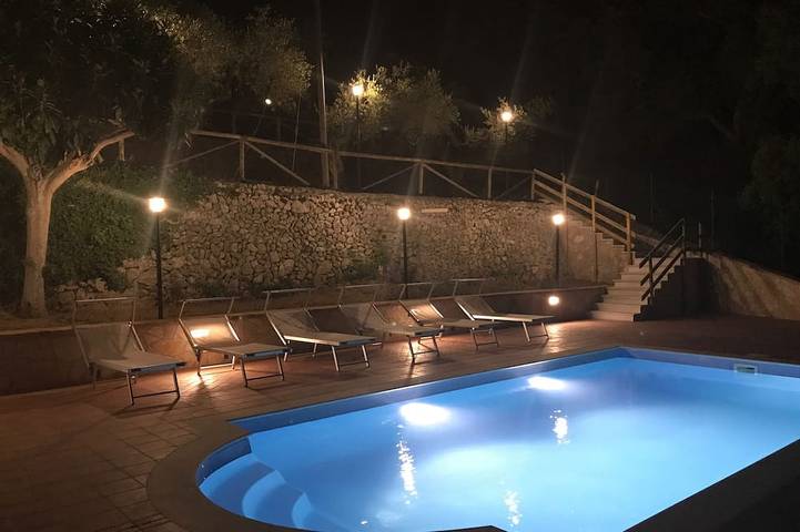 Villa für 16 Personen, mit Garten - 1