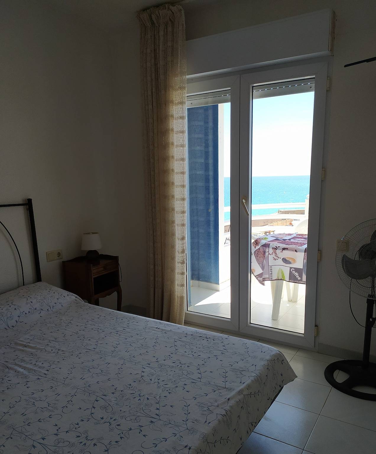 Ganze Wohnung, Wohnung in erster Meereslinie mit Wlan in Benicarló, Costa del Azahar