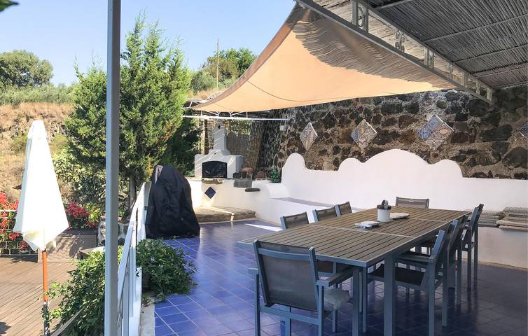 Ferienhaus für 8 Personen, mit Terrasse und Garten sowie Pool auf den Liparische Inseln - 4