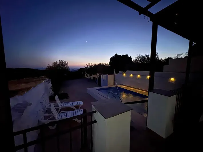 Holiday home for 6 people, with pool and view as well as garden - 1