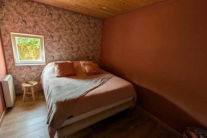 Location de vacances pour 4 personnes, avec piscine à Houlle