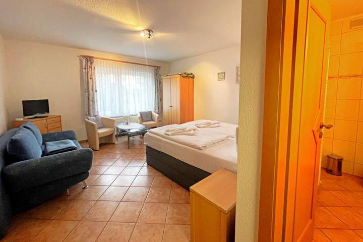 Ferienwohnung für 2 Personen, mit Terrasse und Garten sowie Ausblick in Kölpinsee - 3