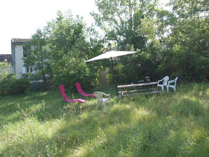 Gîte pour 6 personnes, avec vue ainsi que piscine et jardin à Cannes-et-Clairan - 3