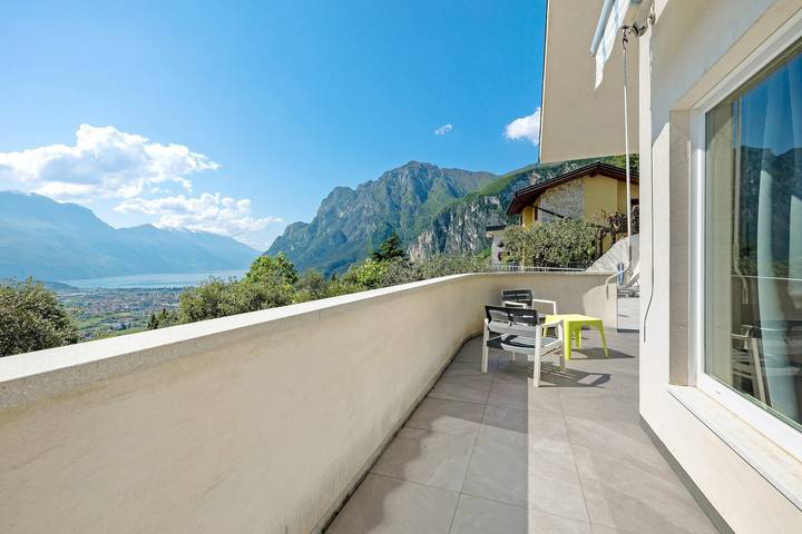 Ferienhaus für 4 Personen, mit Seeblick in Tenno