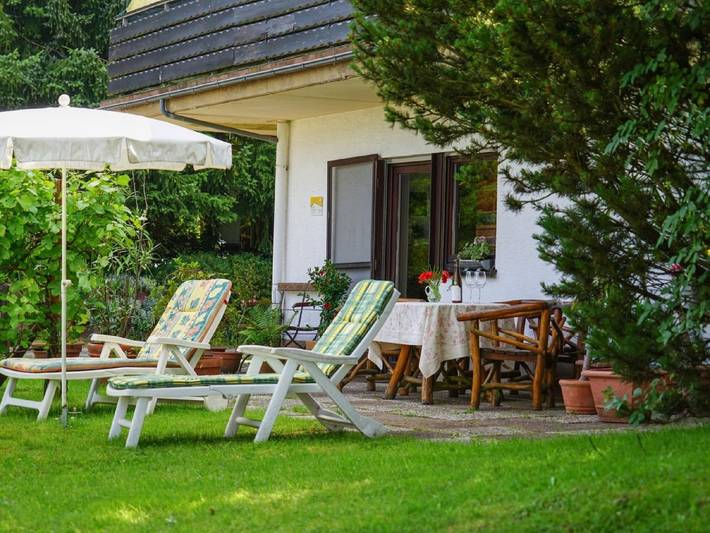 Ferienwohnung für 2 Personen, mit Balkon und Terrasse sowie Garten im Hunsrück