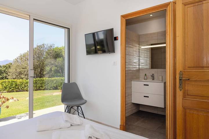 Location de vacances pour 12 personnes, avec jardin dans Plage de la Stagnola - 4