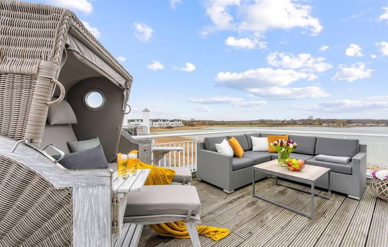 Ferienhaus mit Meerblick für 5 Personen, mit Sauna und Whirlpool sowie Terrasse in Schlei