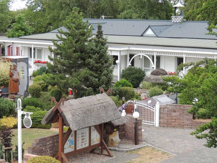 Ferienwohnung für 4 Personen, mit Terrasse und Garten in Mönkebude - 2