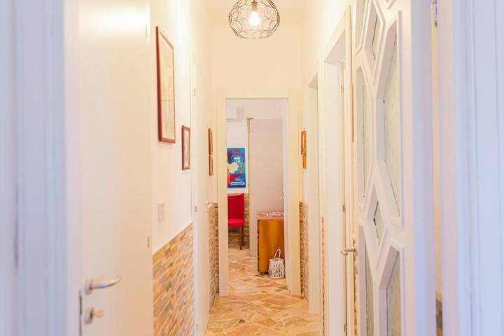 Villa pour 8 personnes, avec vue ainsi que piscine et jardin, animaux acceptés à Trabia - 3