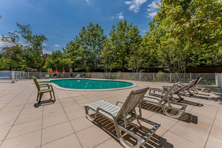 Location de vacances pour 6 personnes, avec bassin pour enfant et jardin, animaux acceptés à Onesse-Laharie - 2