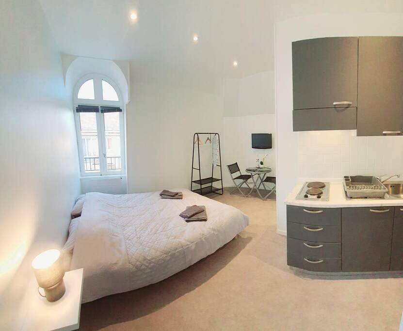 Appartement entier, Chic & Contemporain in Vierzon, Région de Vierzon