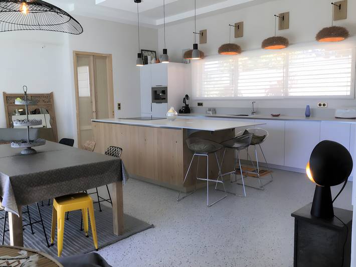 Villa 'Les 4 Fontaines' con piscina privada, Wi-Fi y aire acondicionado in Saint-Siffret, Region de Nimes