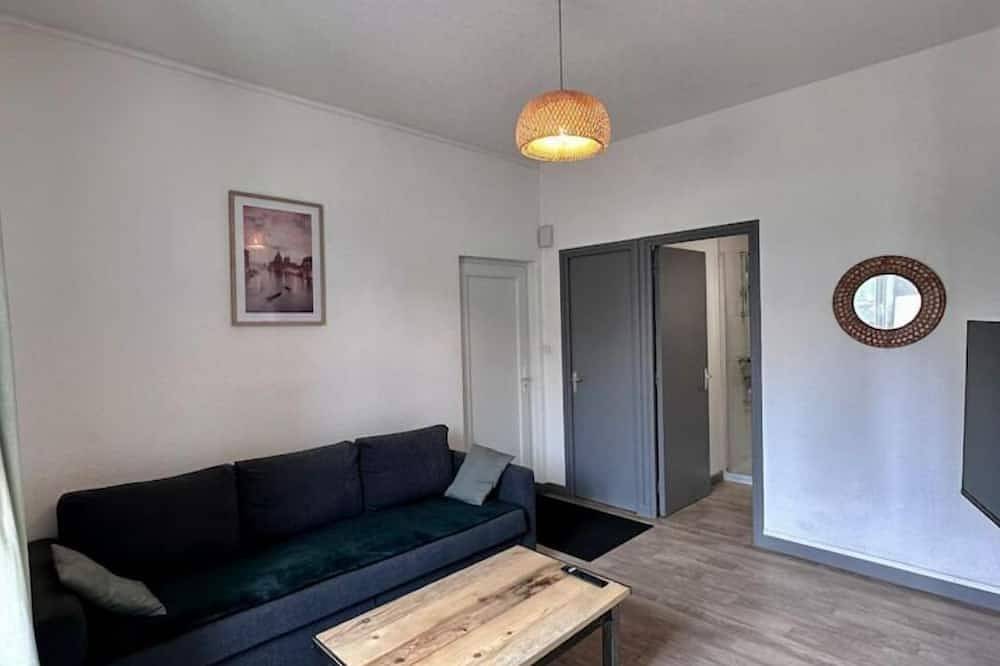 Entire apartment, Appart Cosy Avec Stationnement Gratuit sur Place in Roanne, Roanne region