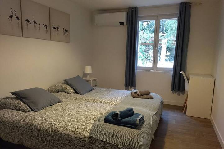 Single-storey villa, air conditioning, Wifi, swimming pool and large, quiet garden in La Capelle-et-Masmolène, Nimes und Umgebung