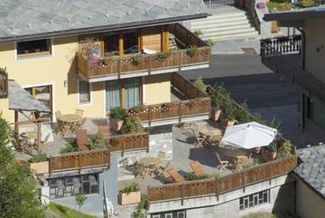 Maison d’hôte pour 5 personnes, avec jardin ainsi que vue et sauna, animaux acceptés à Breuil-Cervinia