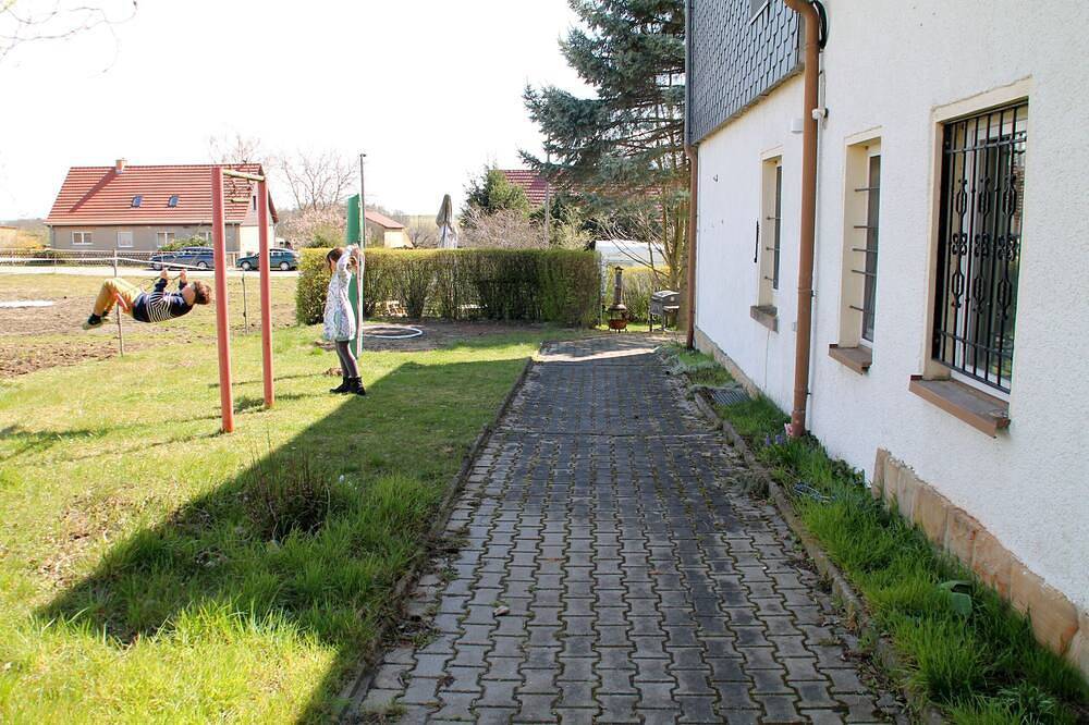 Ganze Wohnung, Einzimmerwohnung mit separatem Eingang in Droyßig, Saale-Unstrut