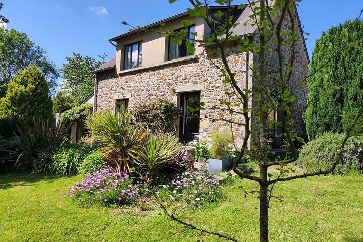 Location de vacances pour 6 personnes, avec jardin dans Brizon