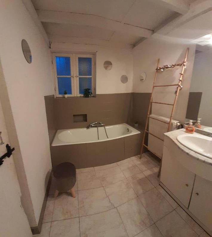 Location de vacances pour 3 personnes, avec vue et jardin à Puycalvel - 4