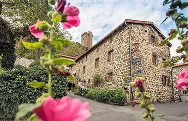 Cottage pour 4 personnes, avec jardin à Polignac