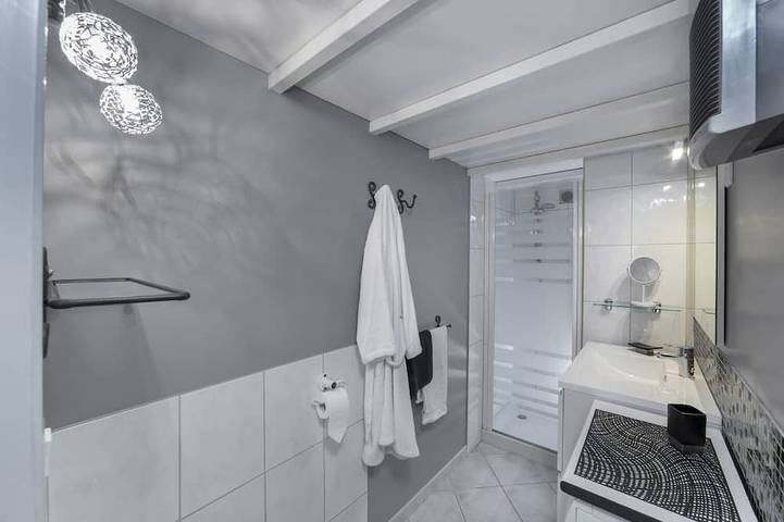 Maison de vacances pour 2 personnes, avec jardin et terrasse en Provence-Alpes-Côte d'Azur - 4