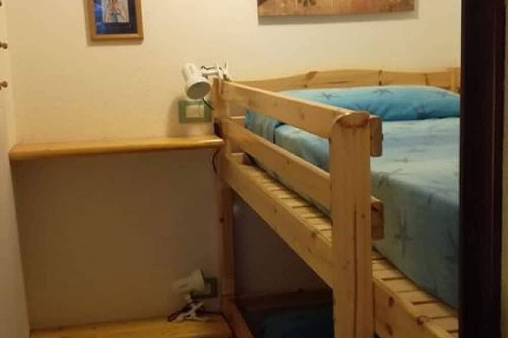 A 200 m  dalla spiaggia, casa 4 Posti Letto  Green in Santa Margherita di Pula, Pula e dintorni