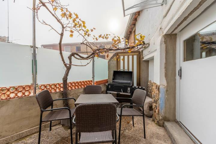 Casa rural para 8 personas, con balcón en Aragón - 2