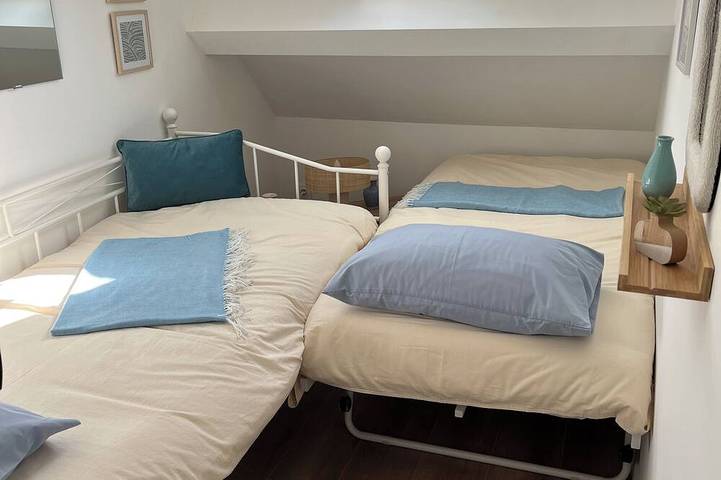 Gîte pour 7 personnes, avec Terrasse et Jardin à Fontevraud-l'Abbaye - 4
