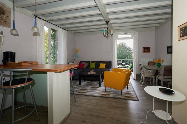 Gîte pour 4 personnes, avec jardin et balcon, animaux acceptés à Cortambert