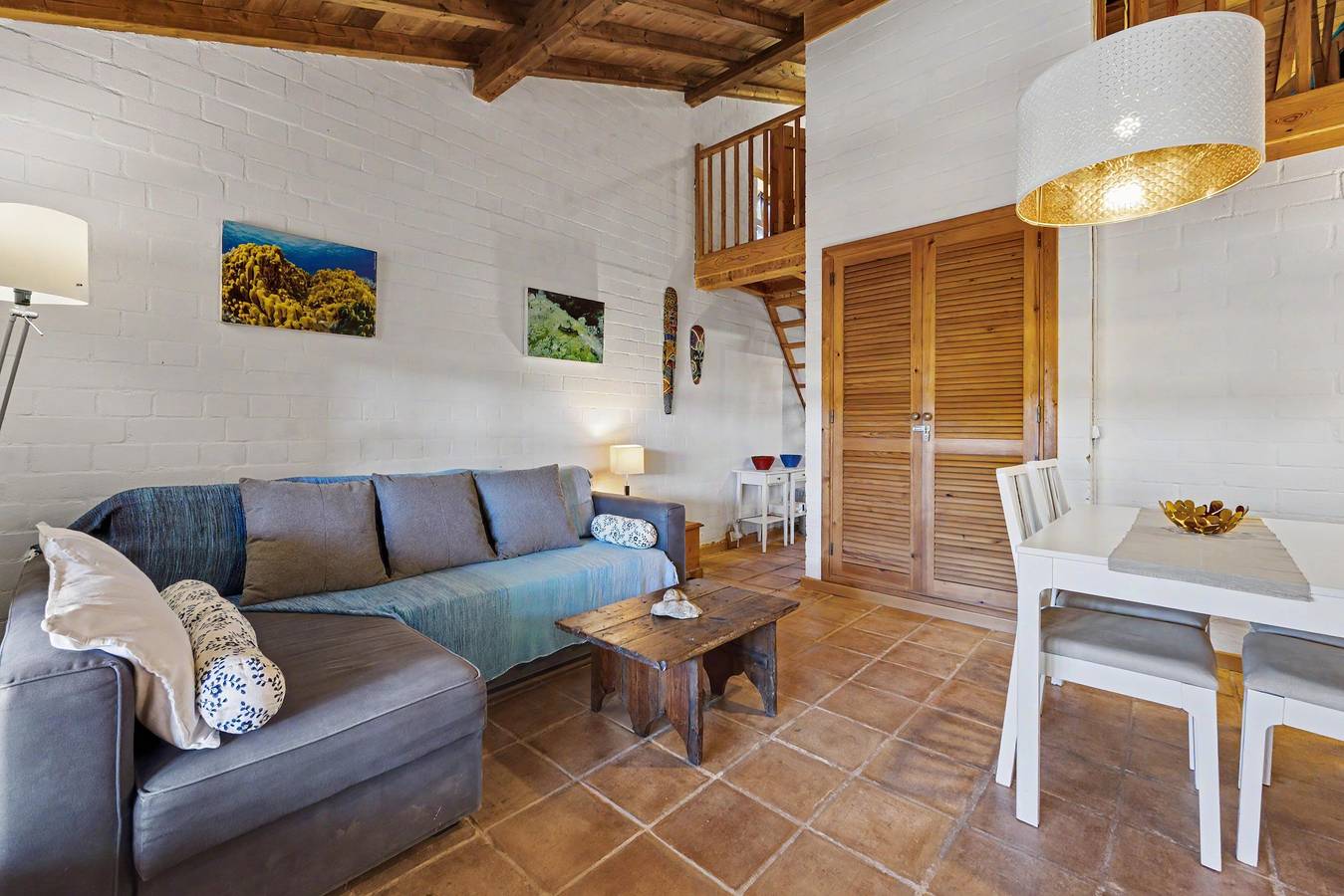 Casa de vacaciones 'Beach House - Carrapateira' con Wi-Fi in Bordeira, Parque Natural del Suroeste Alentejano y Costa Vicentina
