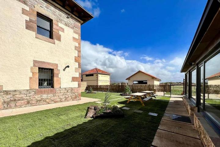 Casa rural para 4 personas, con jardín y vistas en Hermandad de Campoo de Suso - 2
