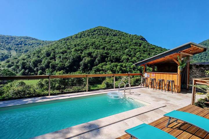 Location de vacances pour 29 personnes à Louvie-Juzon