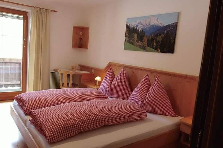 Chalet für 4 Personen, mit Garten und Pool in Fieberbrunn - 3