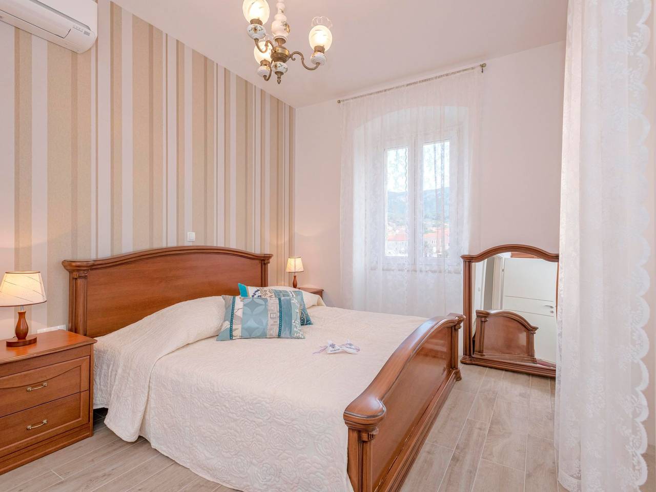 Villa Radovani mit privatem Pool und Panoramablick aufs Meer, Jelsa, Insel Hvar in Jelsa, Hvar (isla)