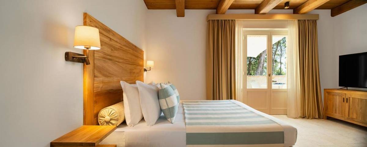 Hôtel pour 2 personnes, avec Terrasse et Jacuzzi ainsi que Jardin et Piscine à Sirolo