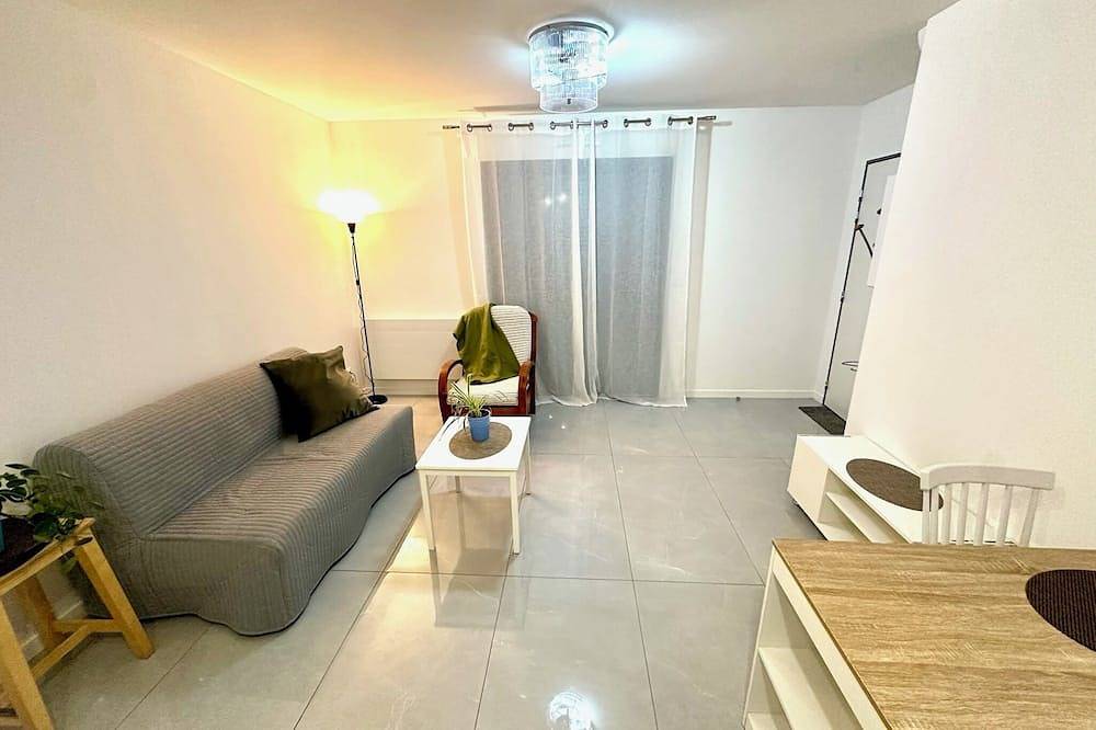 Appartement entier, Beau studio récent très cosy in Saintry-sur-Seine, Essonne