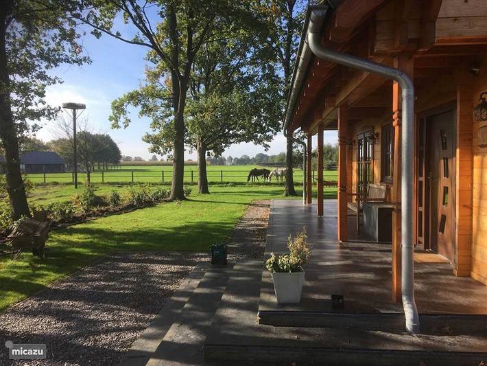 Ferienhaus für 6 Personen, mit Balkon und Whirlpool sowie Garten und Sauna in Overijssel