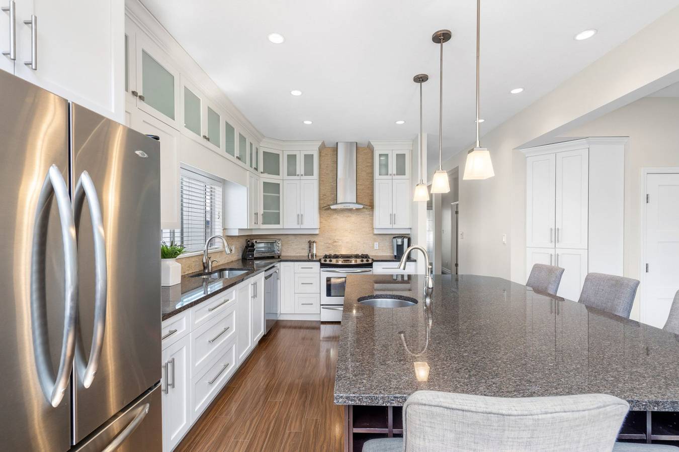 Elegant 3Br Family Home | Prime Vancouver Location in Vancouver, Columbia Britannica