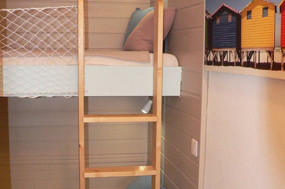 Appartement entier, Appt vue mer,2-4 pers, 50m de la plage, Côte de granit rose, baie paimpol. in Trévou-Tréguignec, Côte de Granit Rose