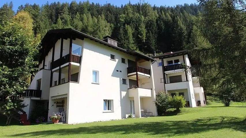 Ferienwohnung für 4 Personen, mit Balkon in Savognin