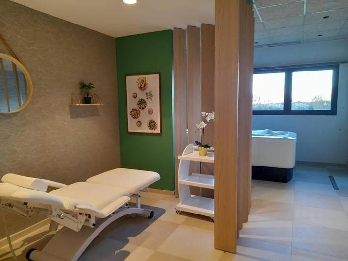 Appart’hôtel pour 2 personnes, avec piscine et jacuzzi ainsi que jardin et sauna dans Yvelines - 4