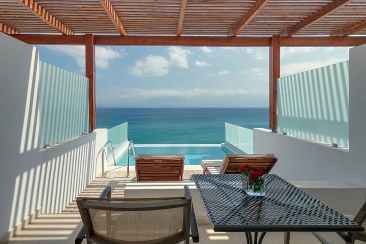 Resort per 3 persone, con Balcone e Terrazza nonché Giardino e Piscina per bambini a Creta