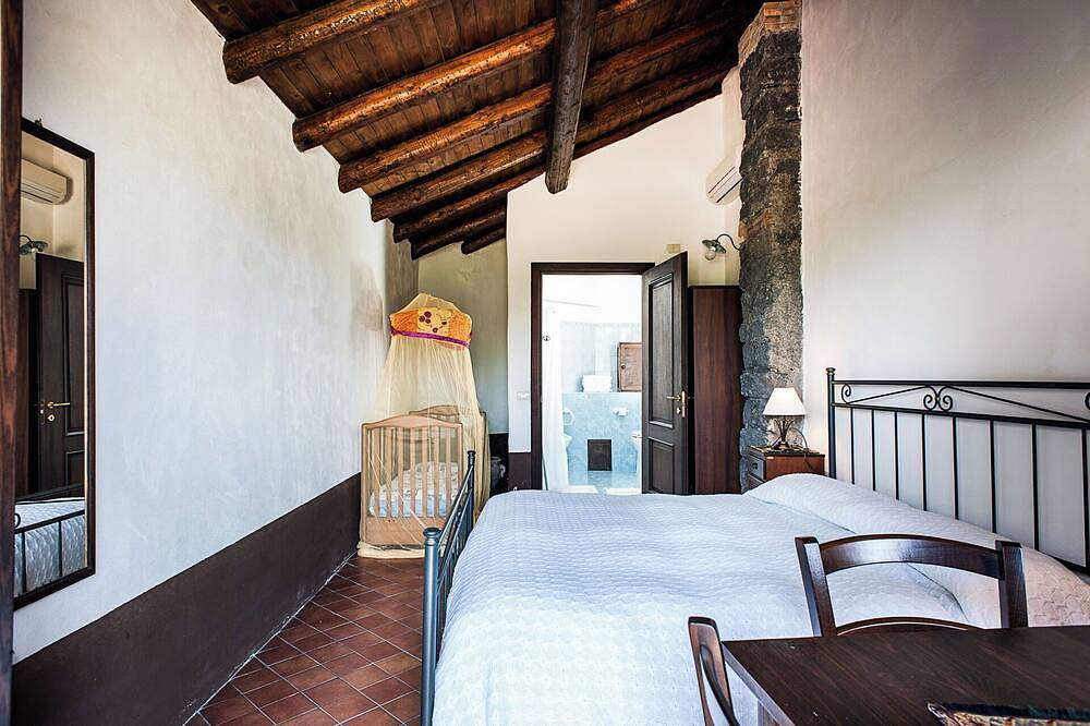 Landhaus mit Blick auf den Ätna und das Meer in Acireale, Catania Provinz