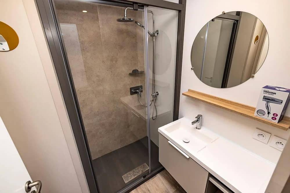 Mobil-home | Premium | 4 Ch. | 8 pers. | Terrasse Lounge | A/C in Carry-le-Rouet, Côte méditerranéenne (France)