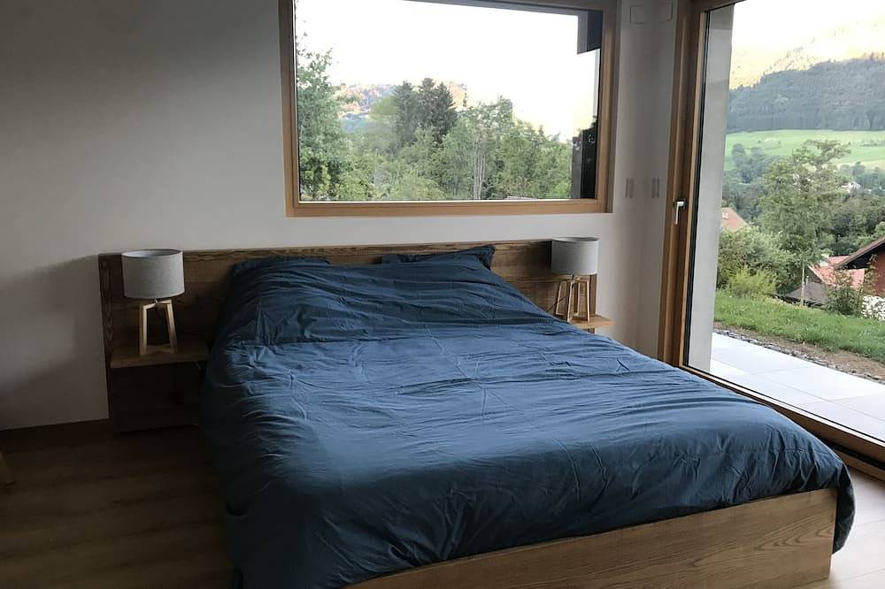 New apartment with garden in Savoyard chalet in Habère-Lullin, Région de Thonon-les-Bains