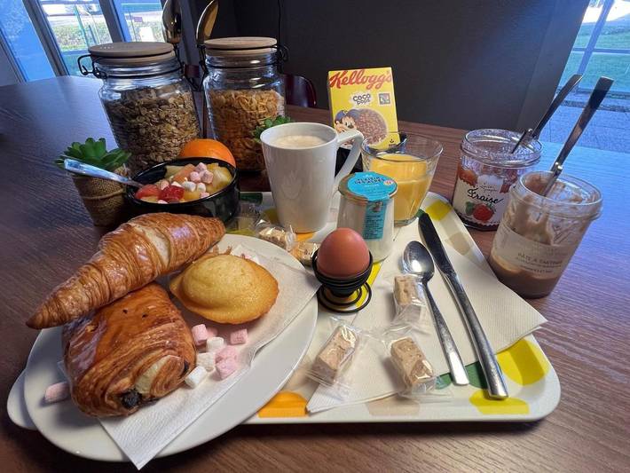 Hôtel pour 2 personnes, avec terrasse à Les Tourrettes - 4