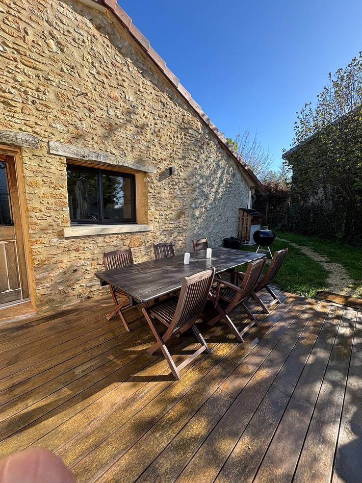 Casa de vacaciones 'Gite Lo Pomier' con wifi y aire acondicionado in Atur, Boulazac Isle Manoire